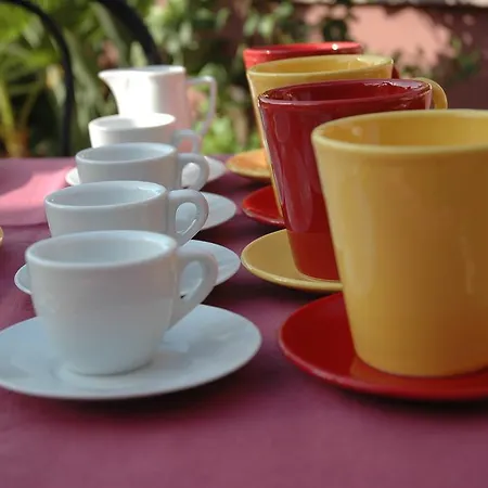 Alojamento de Acomodação e Pequeno-almoço Liana 2*